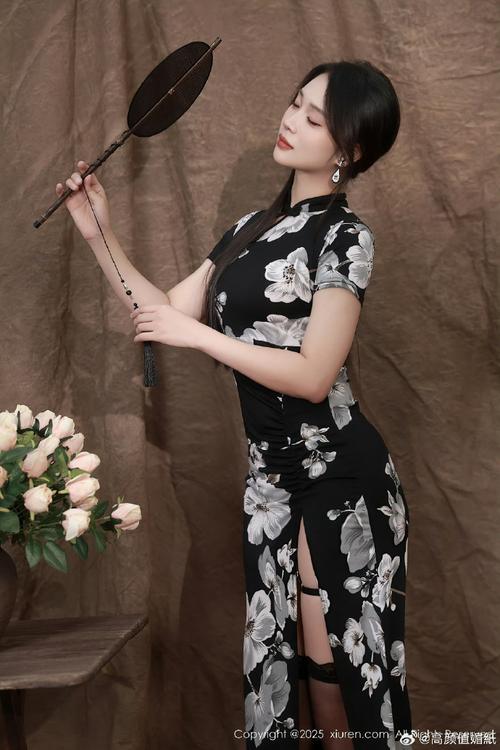 黄瓜上套上小雨伞电视剧